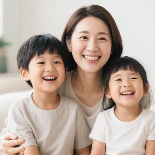 李**